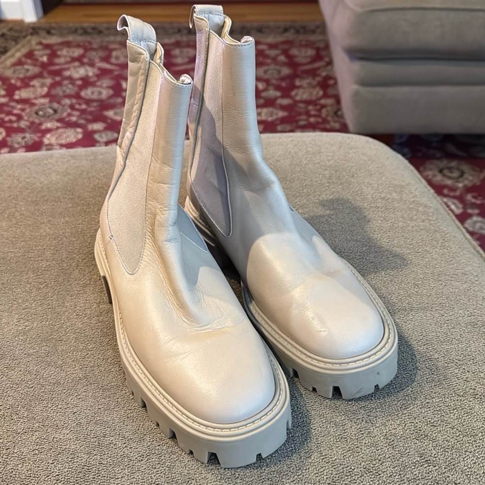 Zara Lug Sole Chelsea Boots Beige Nude Round Toe Women’s 8/39 Ankle Boot (TD)